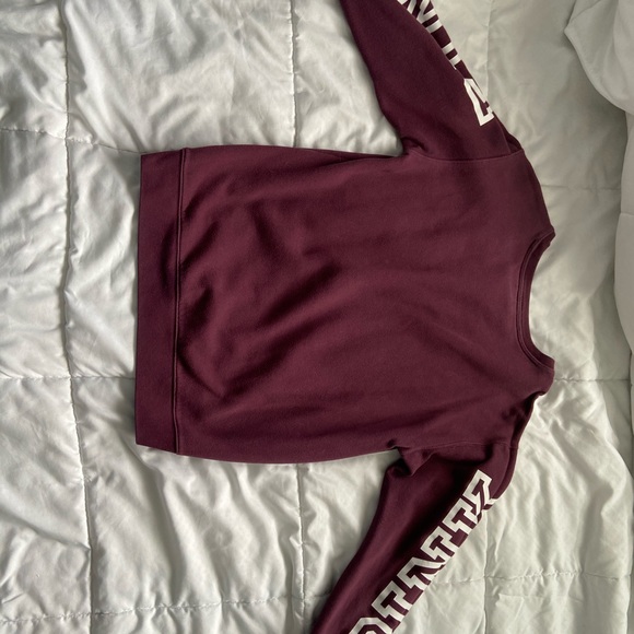 PINK Crew Neck - Picture 2 of 3